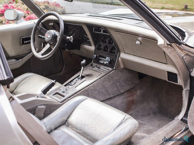 1982' Chevrolet Corvette photo #4