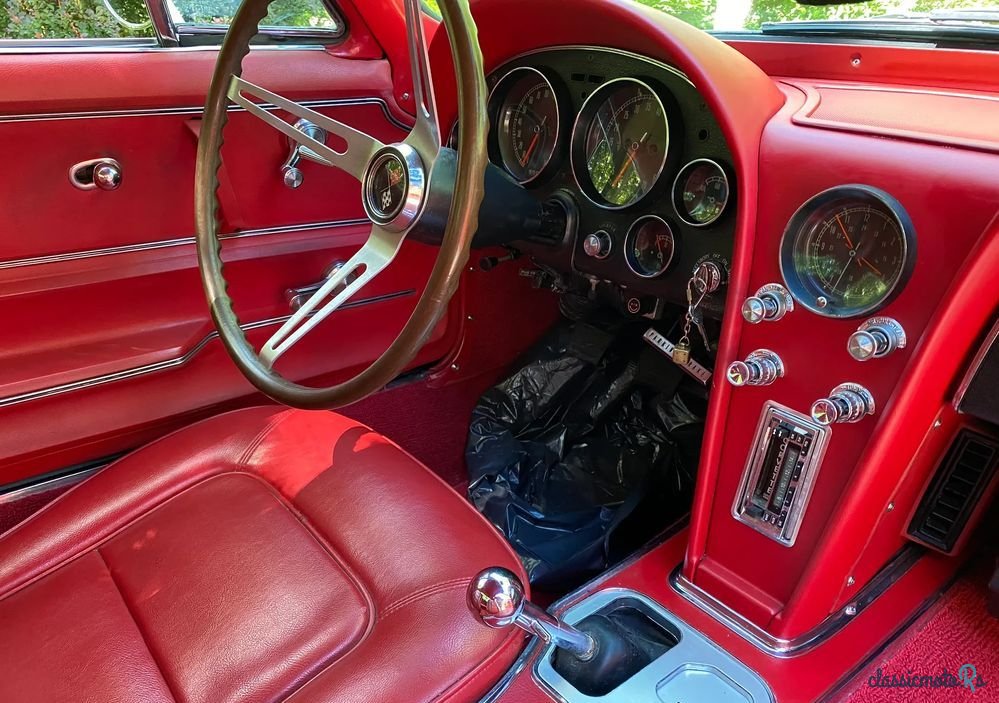 1965' Chevrolet Corvette photo #5