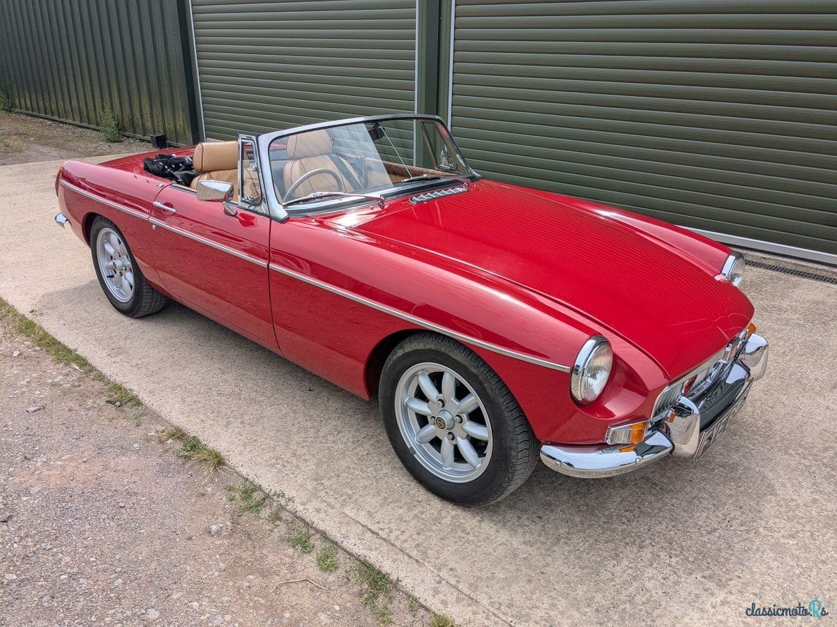 1970' MG MGB photo #3