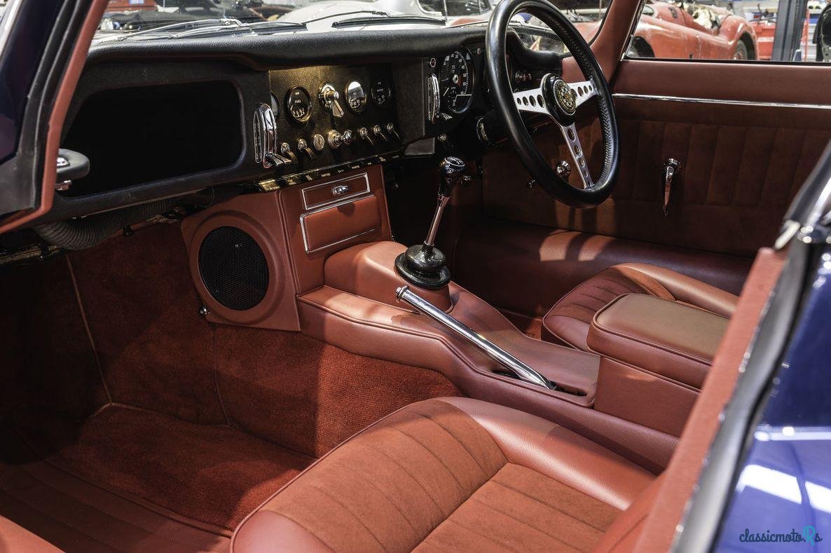 1967' Jaguar E-Type photo #2