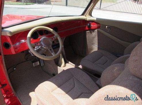 1947' Ford Deluxe photo #2