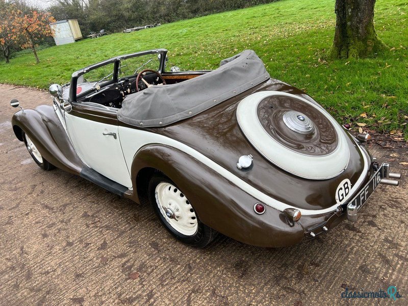 1938' BMW 327 photo #6