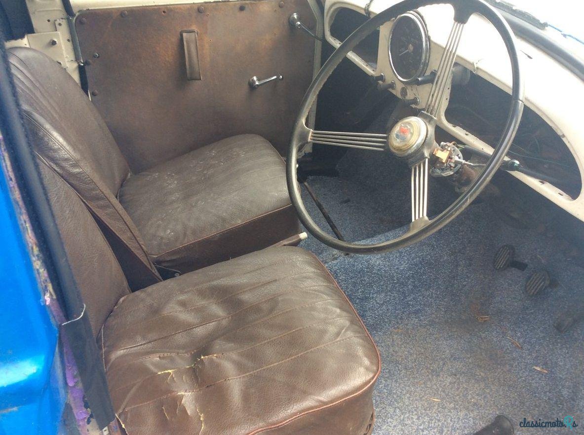 1963' Morris Minor Van photo #1