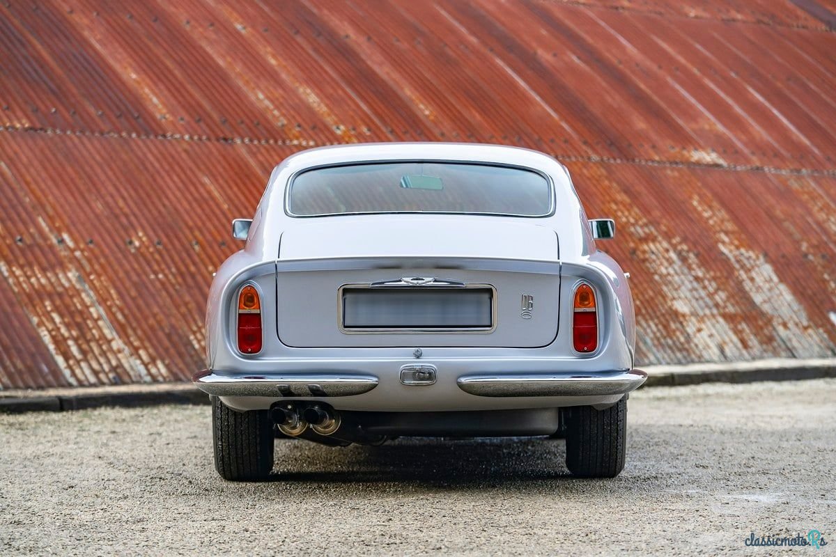1967' Aston Martin DB6 photo #6