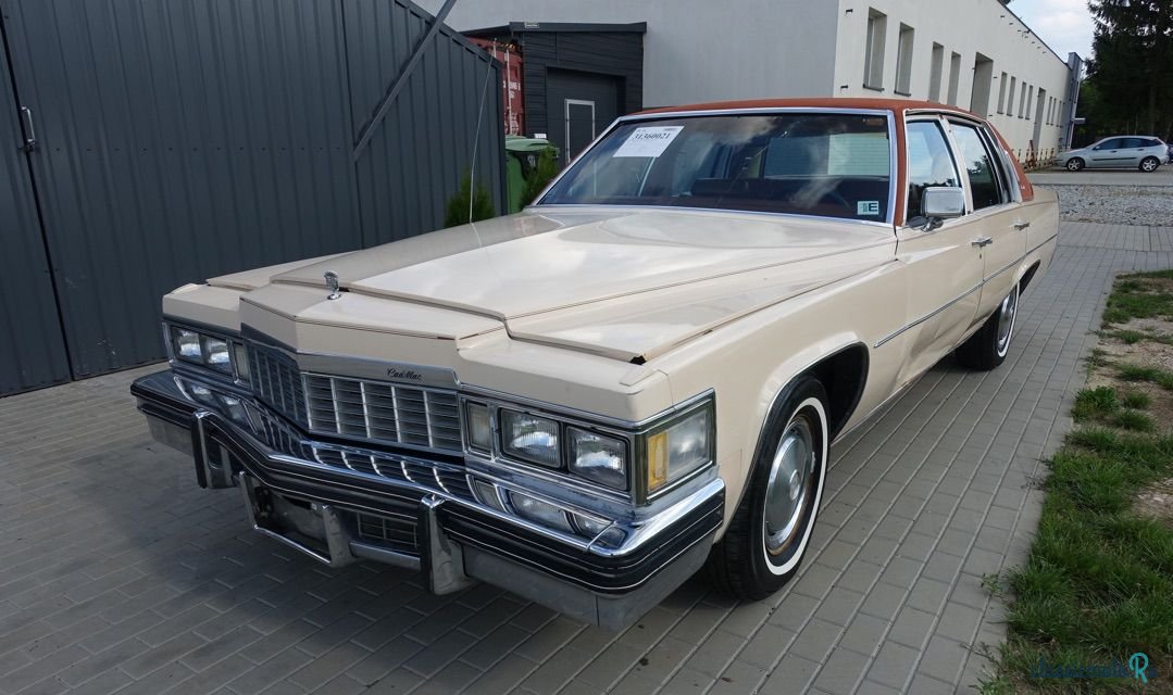 1977' Cadillac Deville photo #2