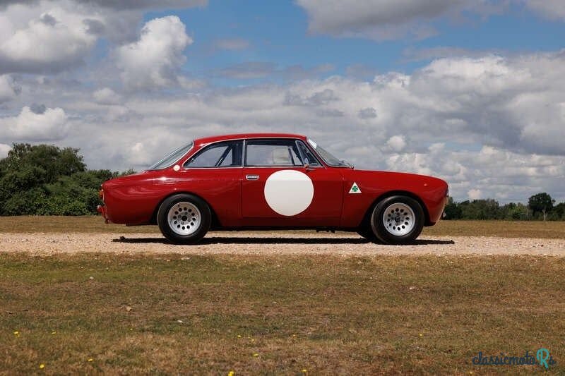 1971' Alfa Romeo 1750 photo #5