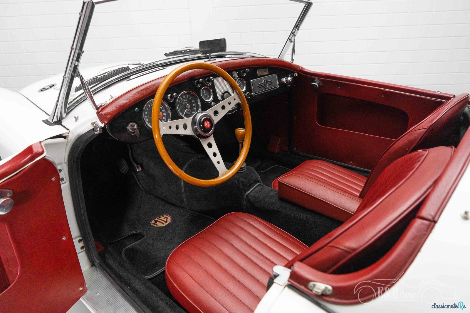 1961' MG MGA photo #2