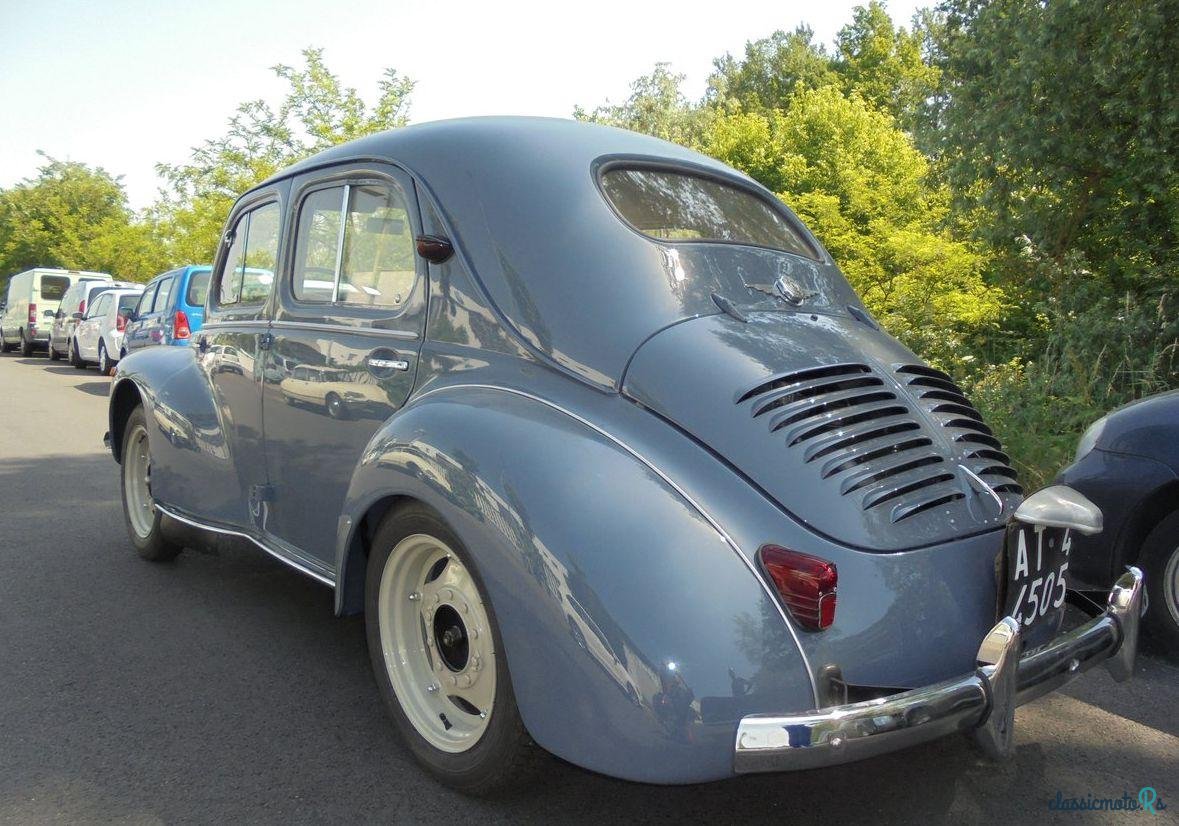 1956' Renault 4CV photo #3