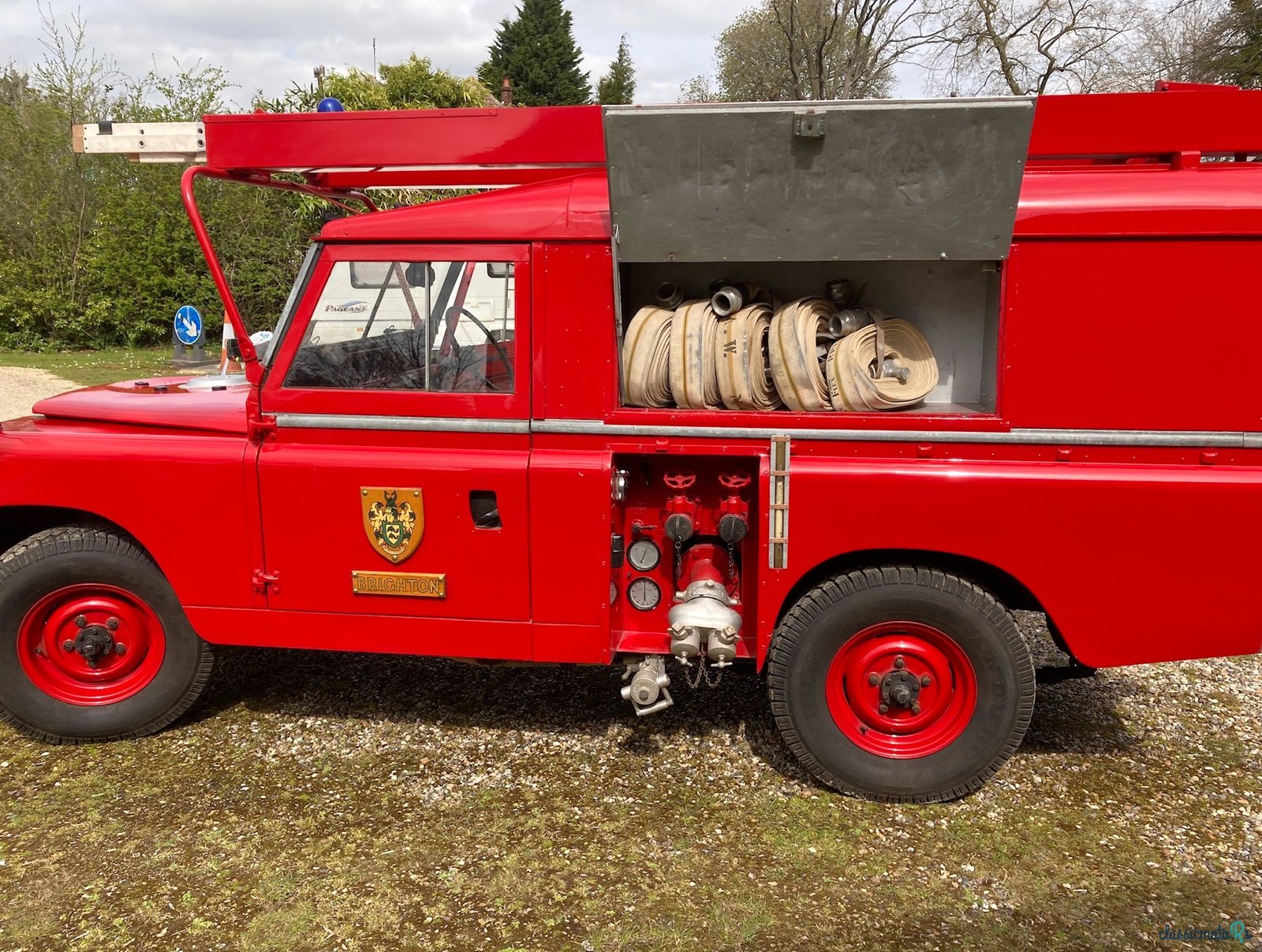 1967' Land Rover photo #1