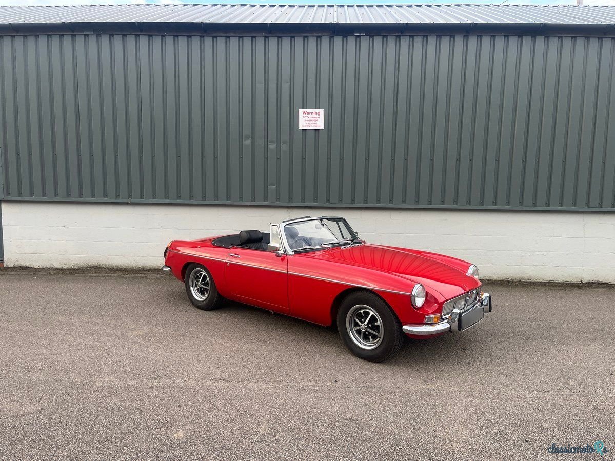 1970' MG MGB photo #1