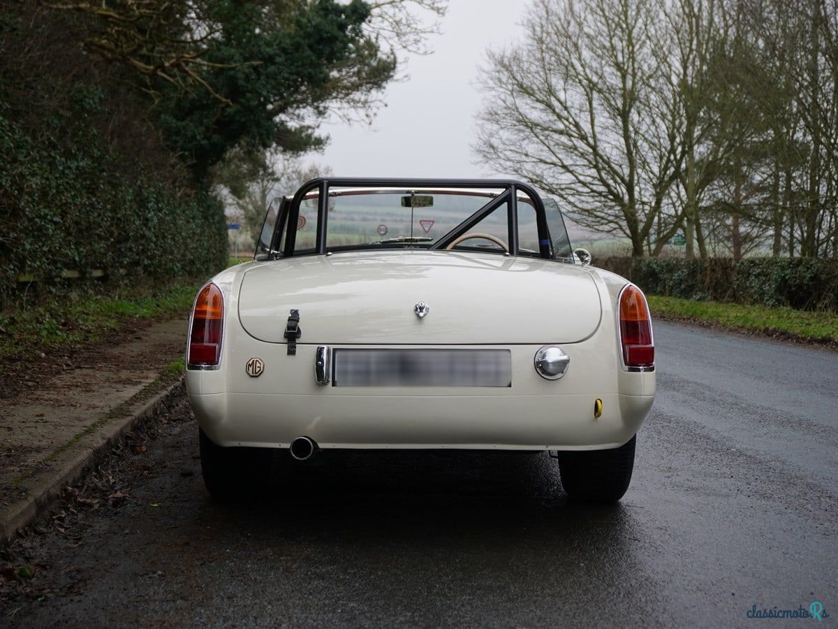 1964' MG MGB photo #5