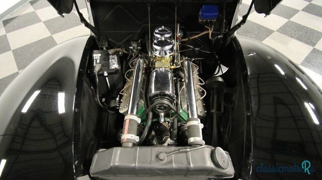1939' Ford Deluxe photo #2
