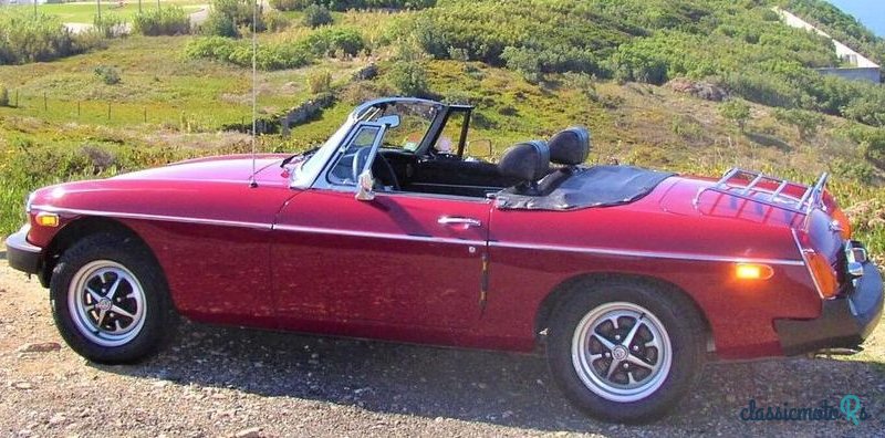 1975' MG MGB photo #1