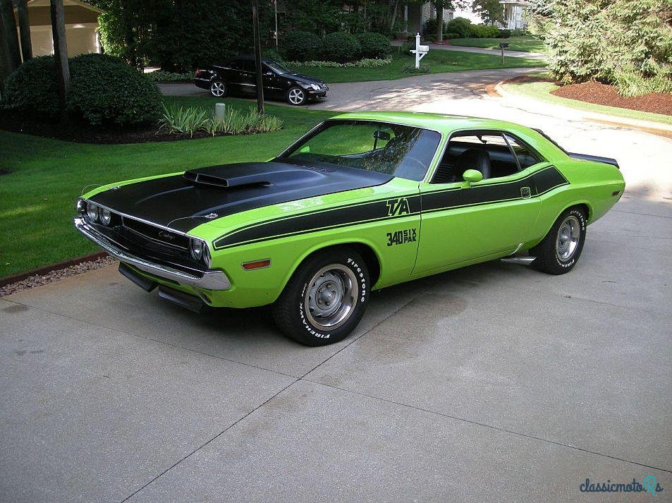 1970' Dodge Challenger photo #1