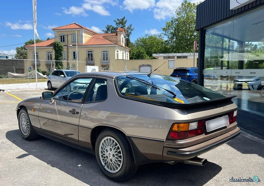 1982' Porsche 924 photo #2