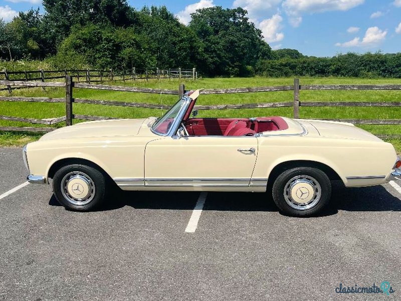 1967' Mercedes-Benz 250Sl photo #2