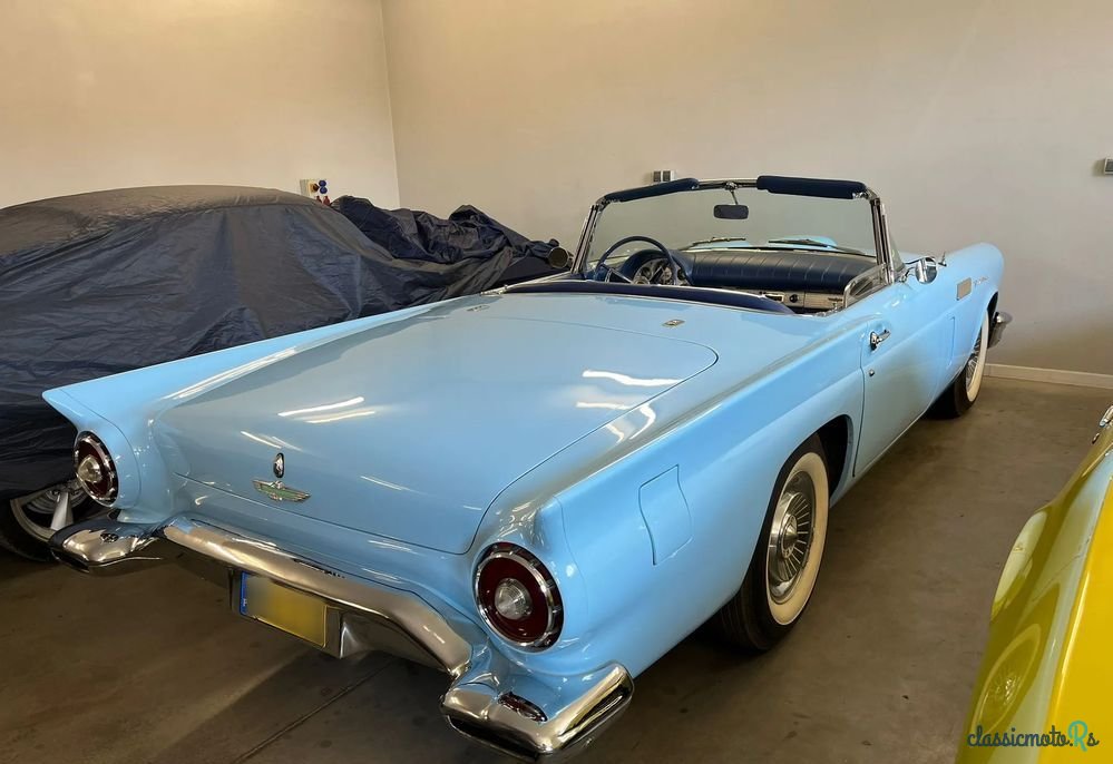 1957' Ford Thunderbird photo #5