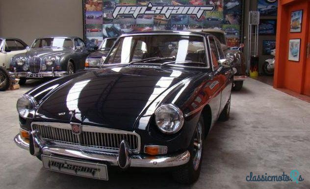 1971' MG MGB Gt photo #4