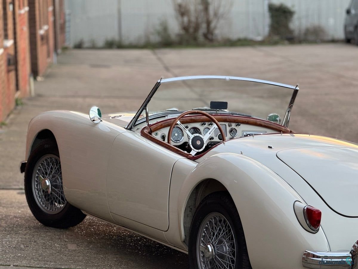 1959' MG MGA photo #6
