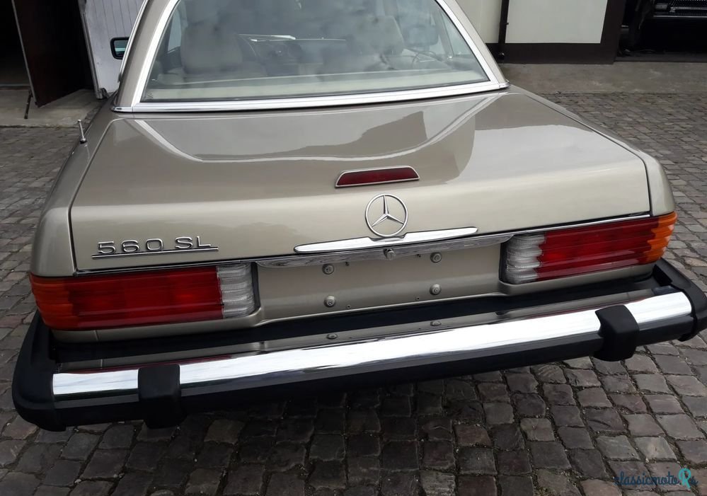 1975' Mercedes-Benz 560 SL photo #6