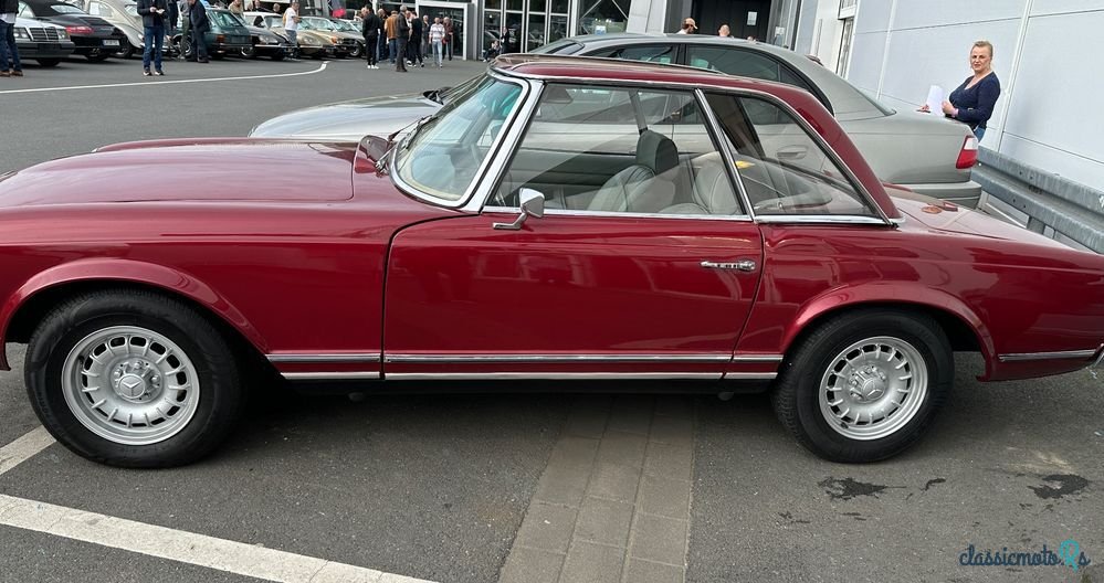 1970' Mercedes-Benz 280SL Pagoda photo #3