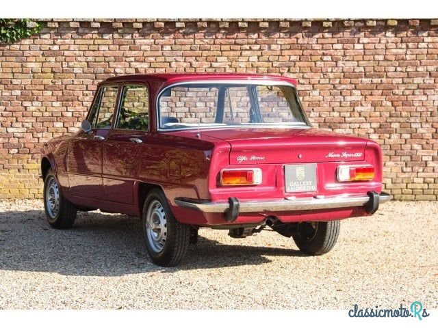 1975' Alfa Romeo Giulia photo #2