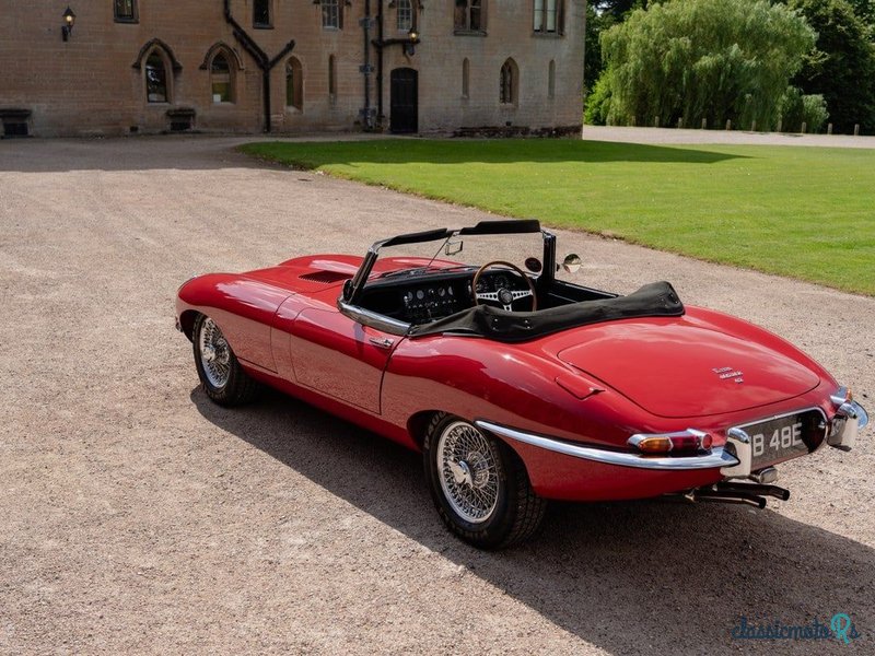 1967' Jaguar E-Type photo #4