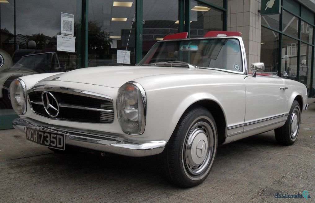 1966' Mercedes-Benz 230 photo #2