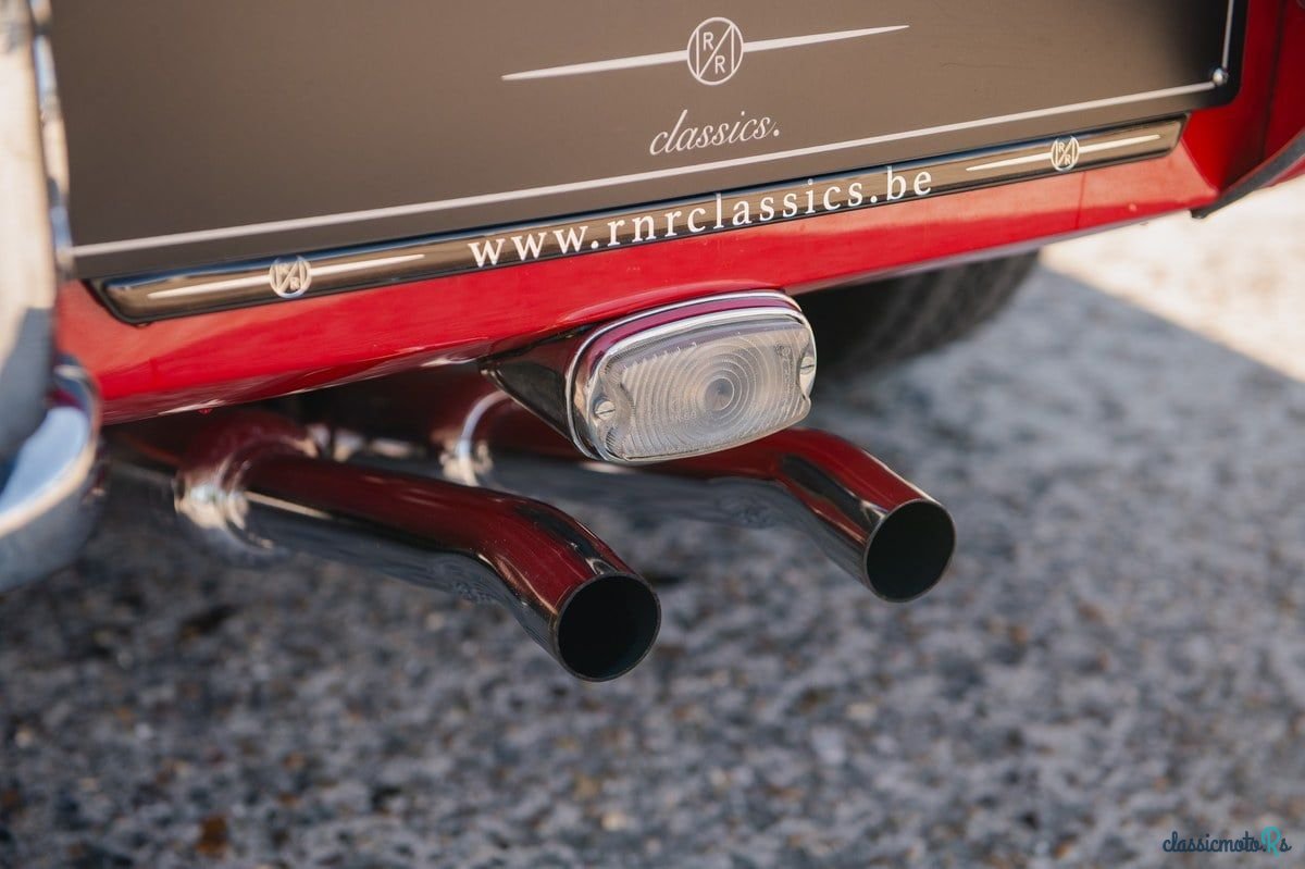 1963' Jaguar E-Type photo #2