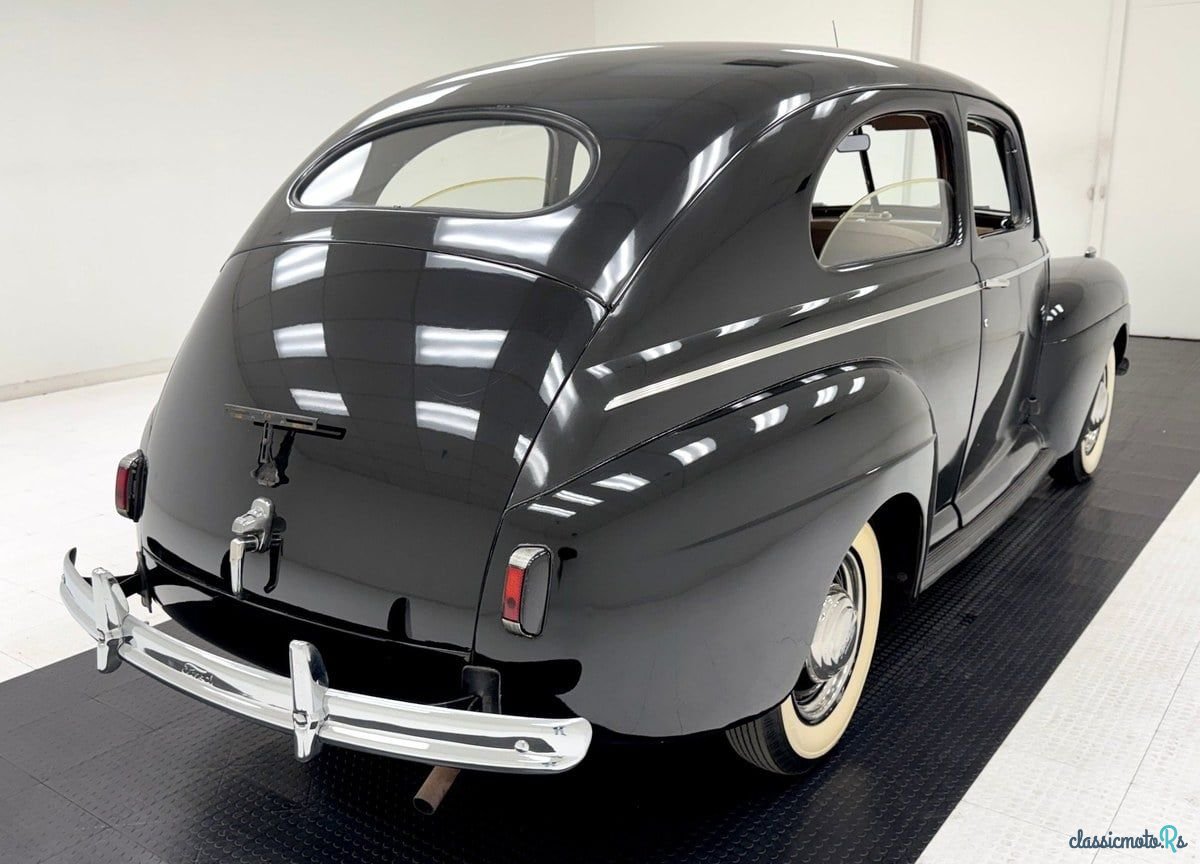 1941' Ford Tudor photo #5