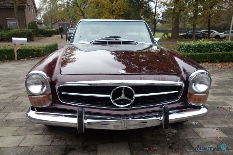 1970' Mercedes-Benz 280 photo #3