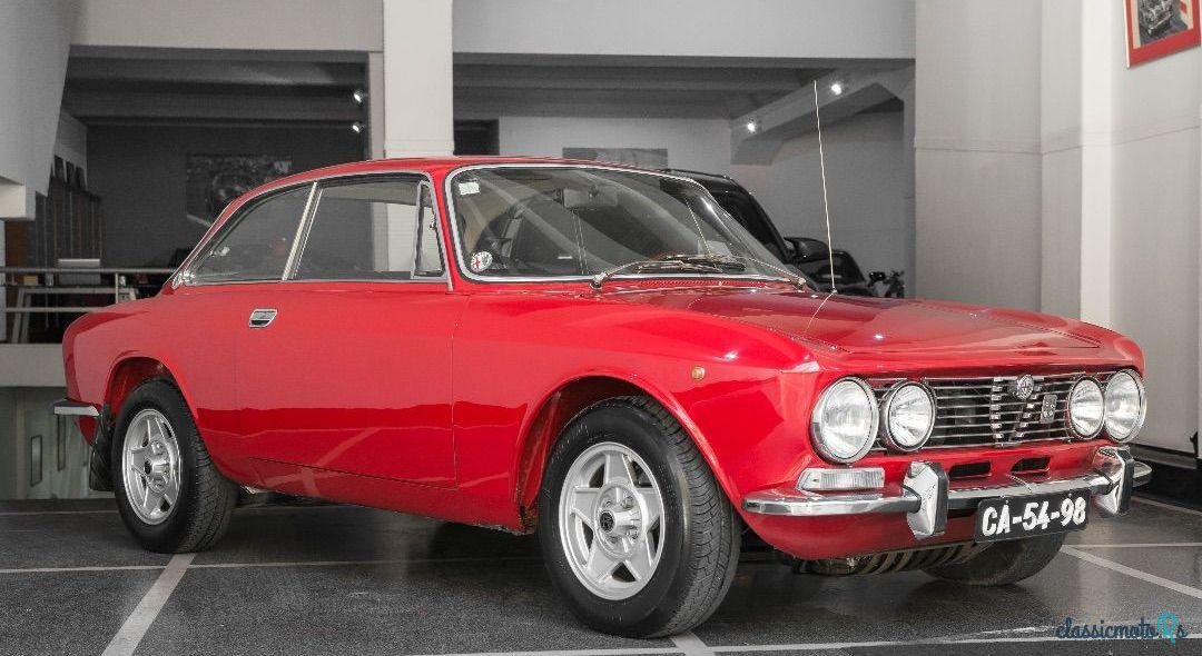 1973' Alfa Romeo 2000 Gt Veloce photo #4