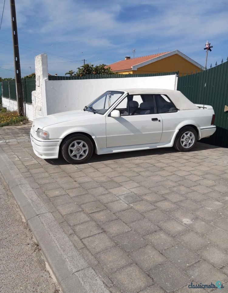 1988' Ford Escort 1.4 Cl photo #1