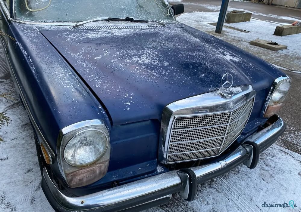 1968' Mercedes-Benz 220D photo #1