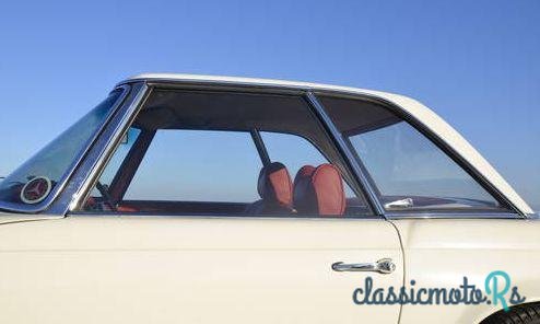 1965' Mercedes-Benz 230 Sl Pagoda photo #1