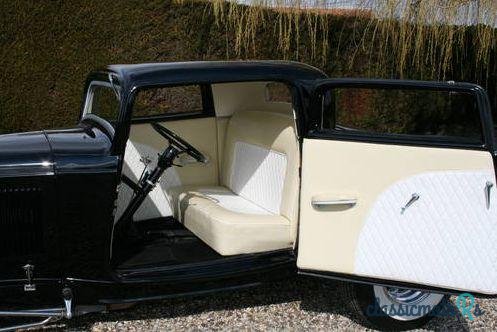 1932' Ford Coupe Model B photo #4