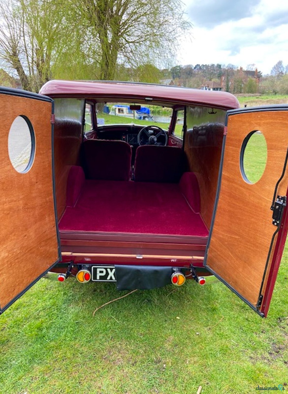 1935' Morris 10 Panel Van photo #4