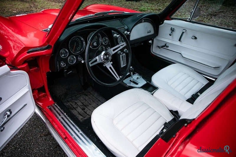 1966' Chevrolet Corvette photo #2