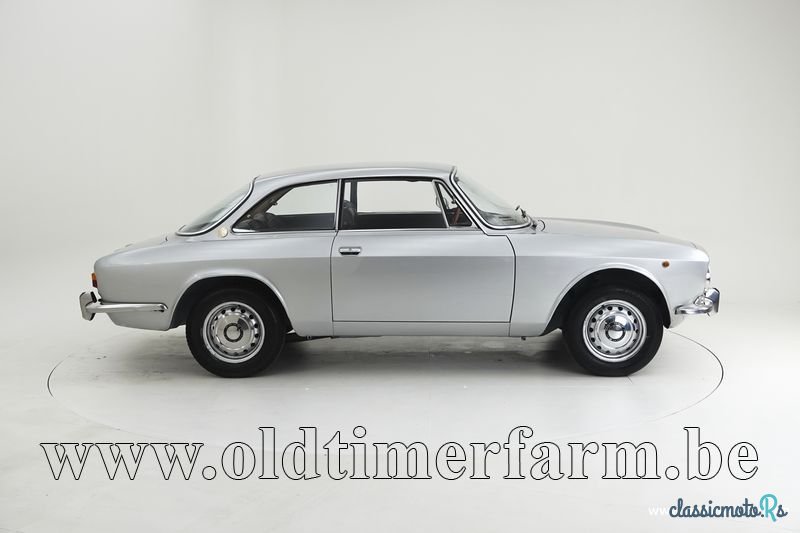 1971' Alfa Romeo GTV 1750 '71 CH8218 photo #3