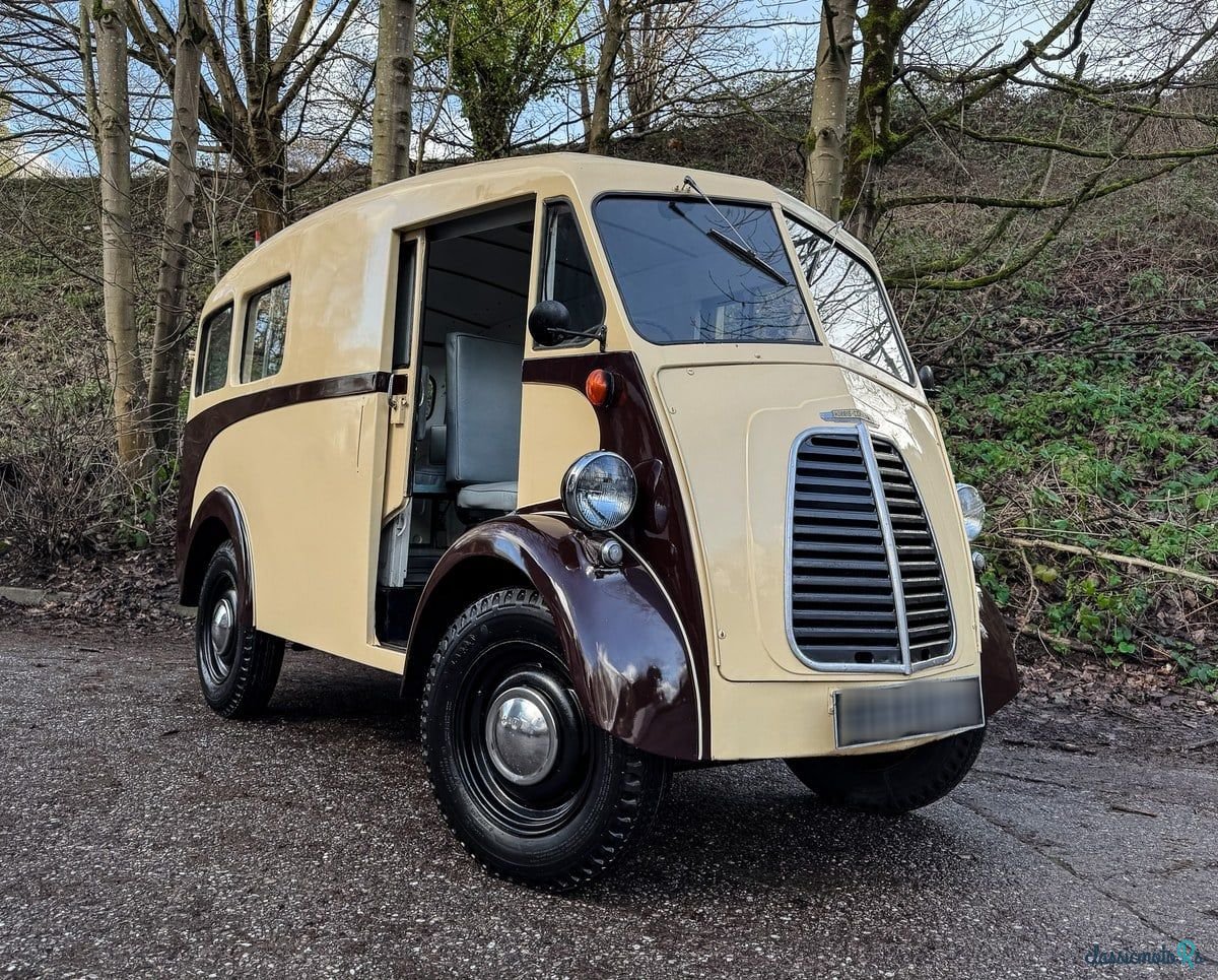 1956' Morris J Type photo #1