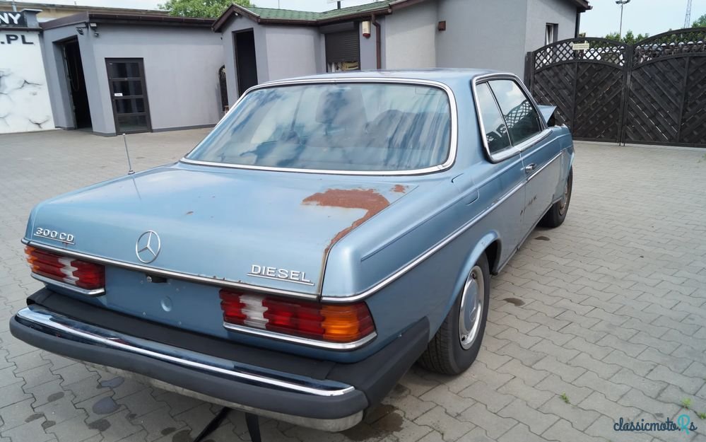 1978' Mercedes-Benz W123 photo #5