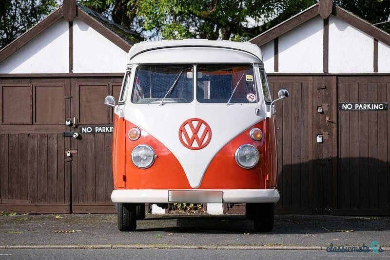 1964' Volkswagen Camper photo #5