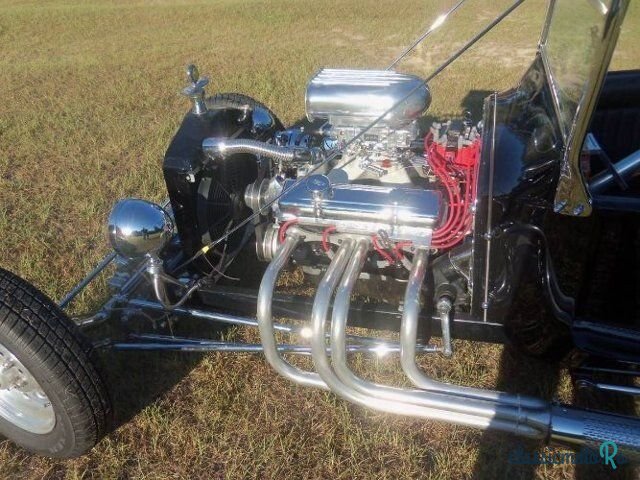 1923' Ford photo #4