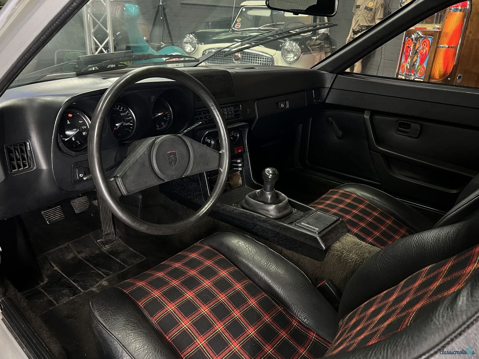 1980' Porsche 924 photo #6