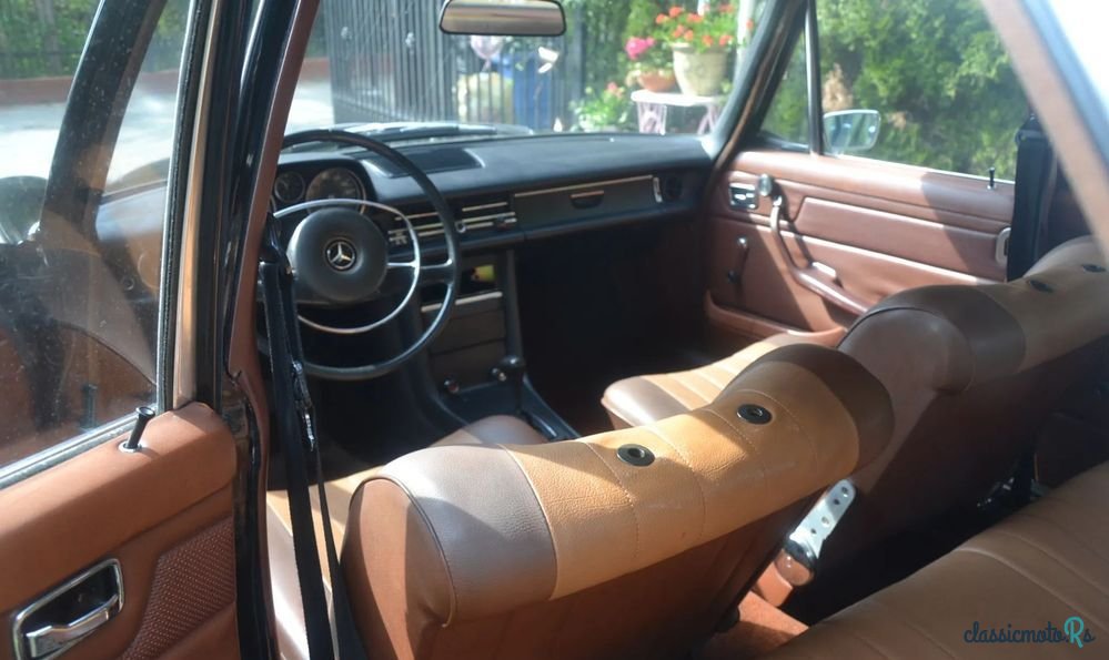 1972' Mercedes-Benz W115 photo #5