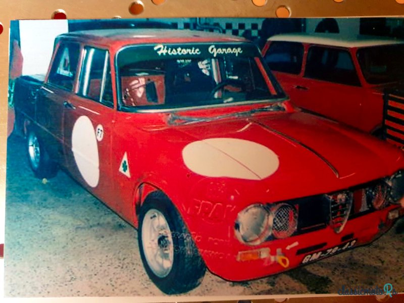1975' Alfa Romeo Giulia photo #2