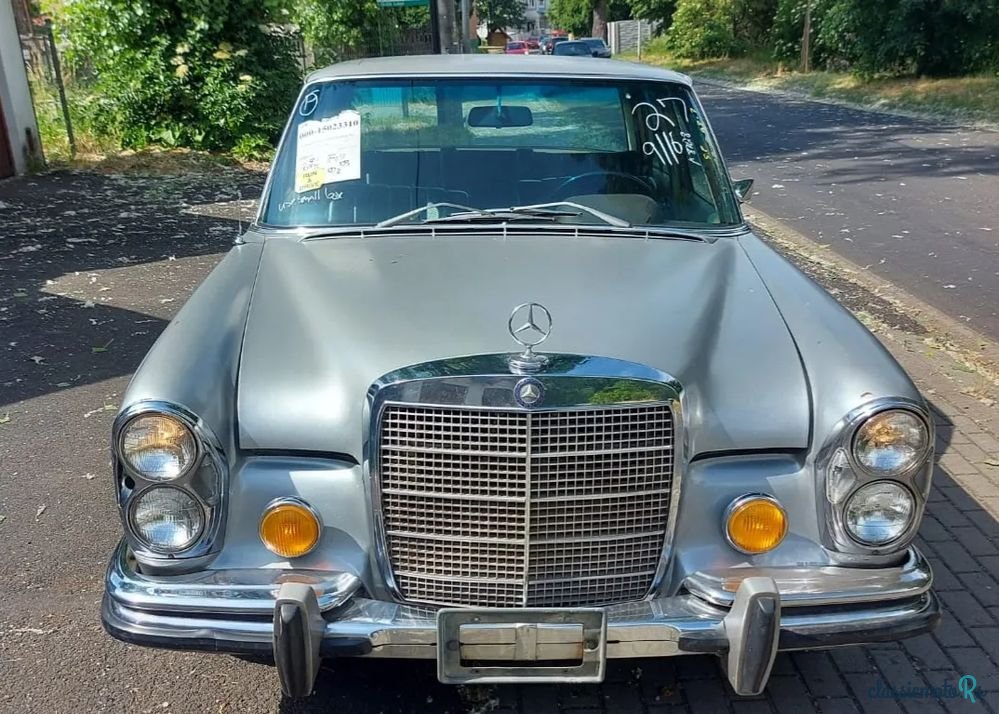 1968' Mercedes-Benz 280 photo #2