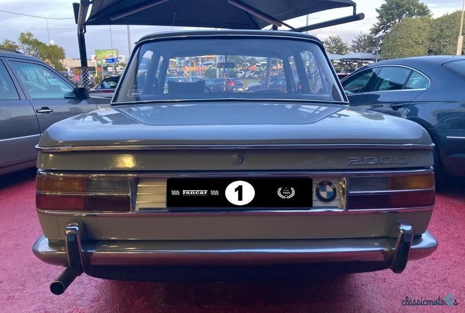 1968' BMW 2000 photo #4