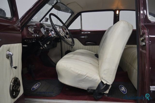 1950' Ford Custom photo #3