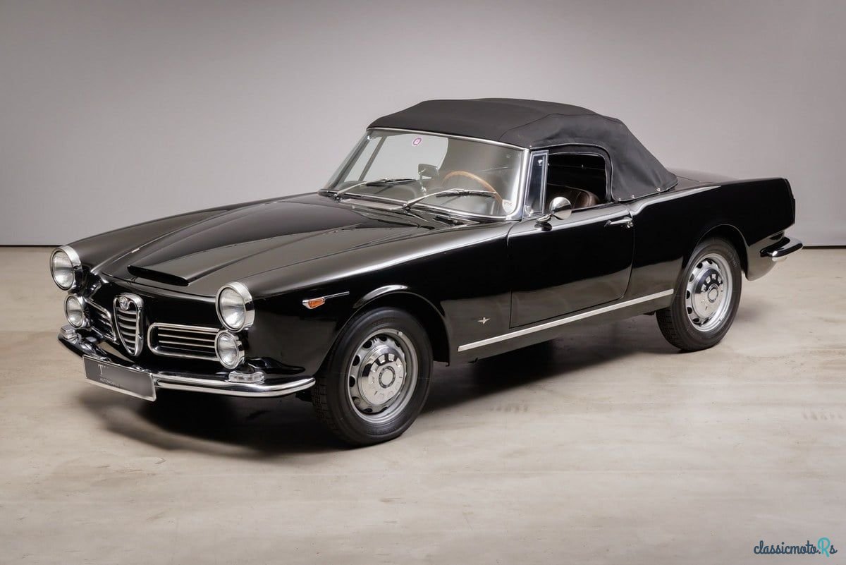 1963' Alfa Romeo 2600 photo #2